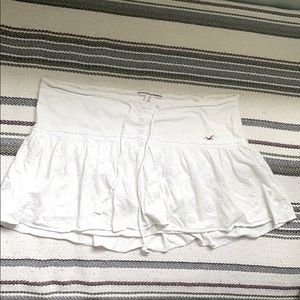 White flowy skirt